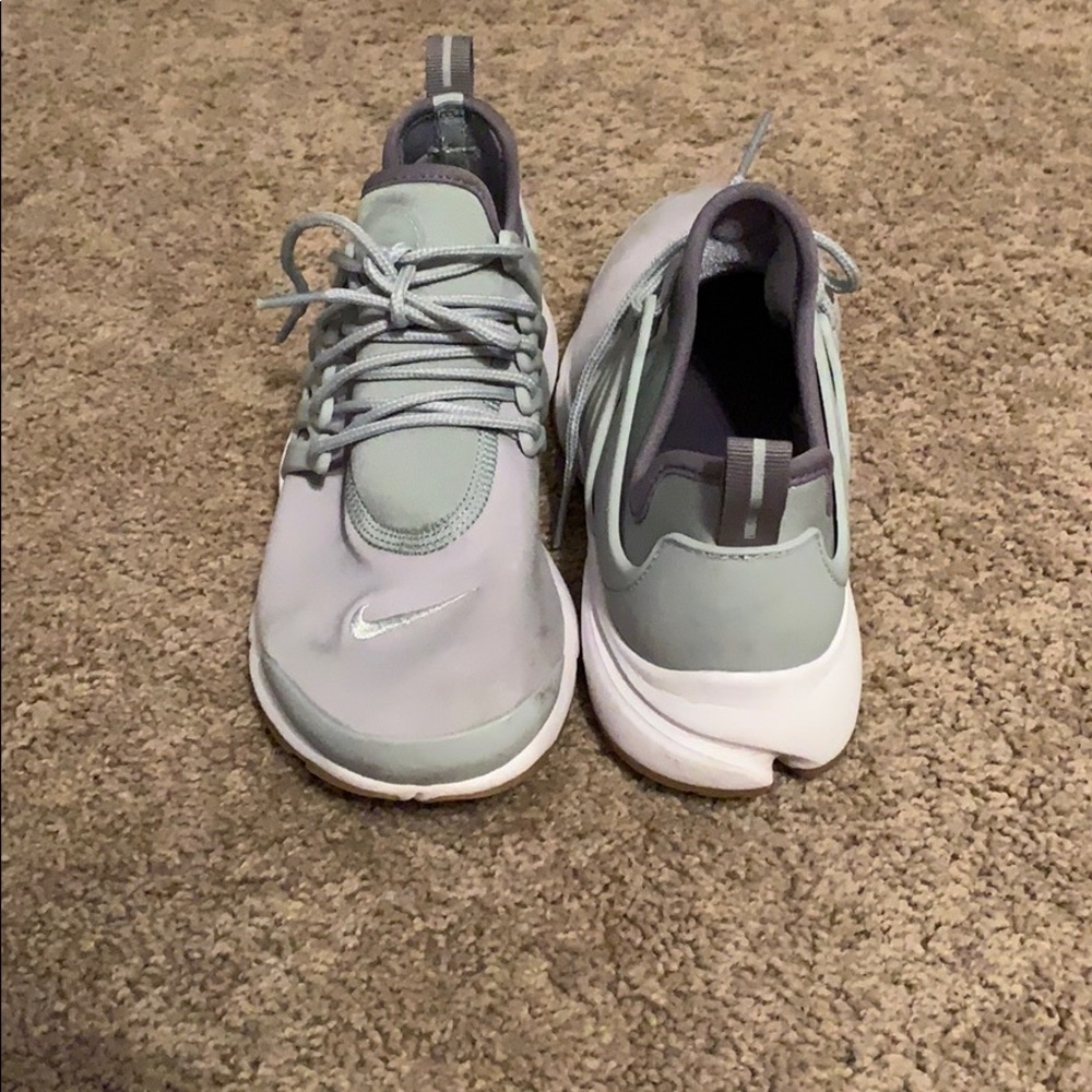Light green/mint  presto